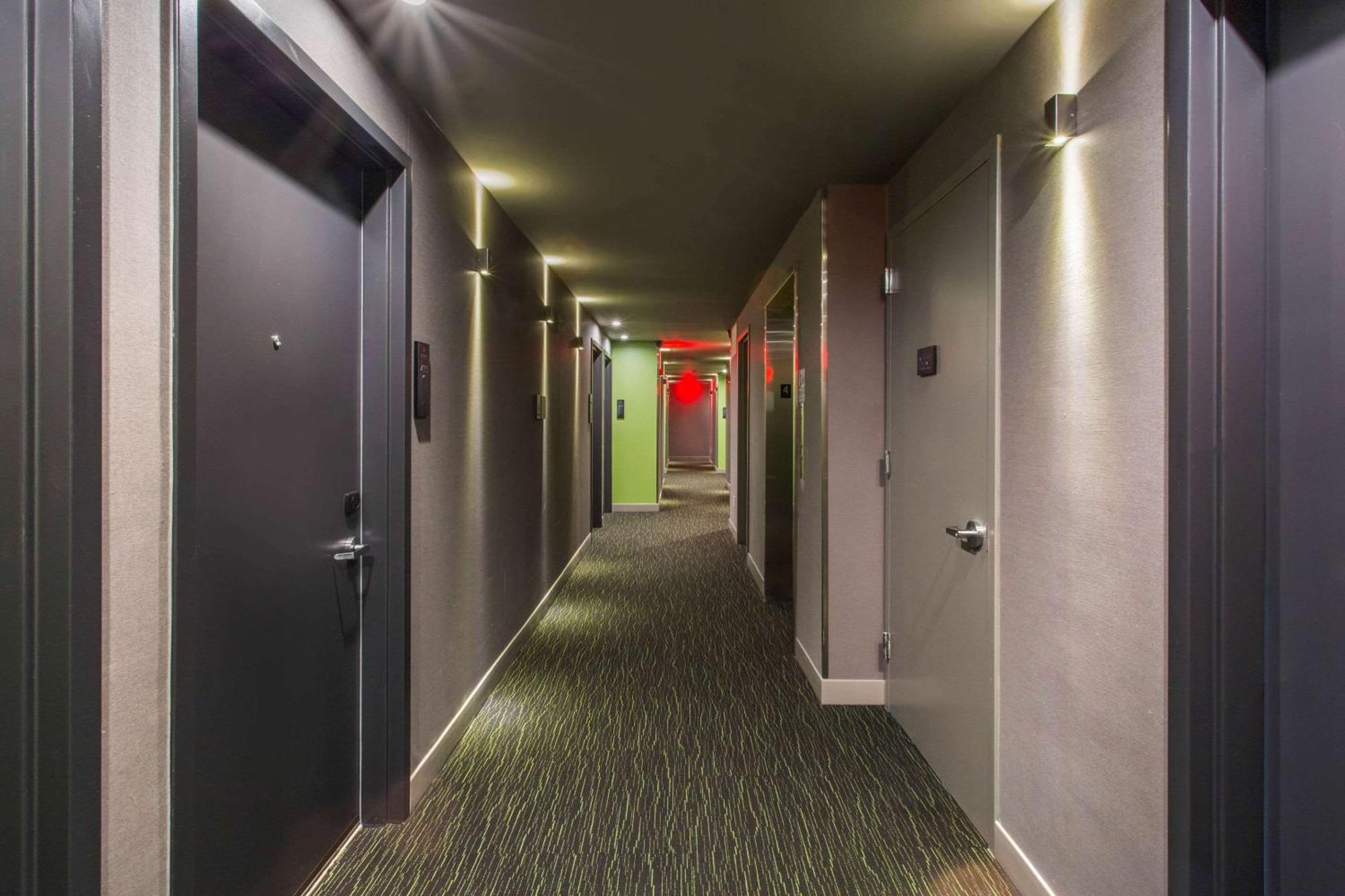 Insignia Hotel Brooklyn, Ascend Hotel Collection Нью-Йорк Екстер'єр фото